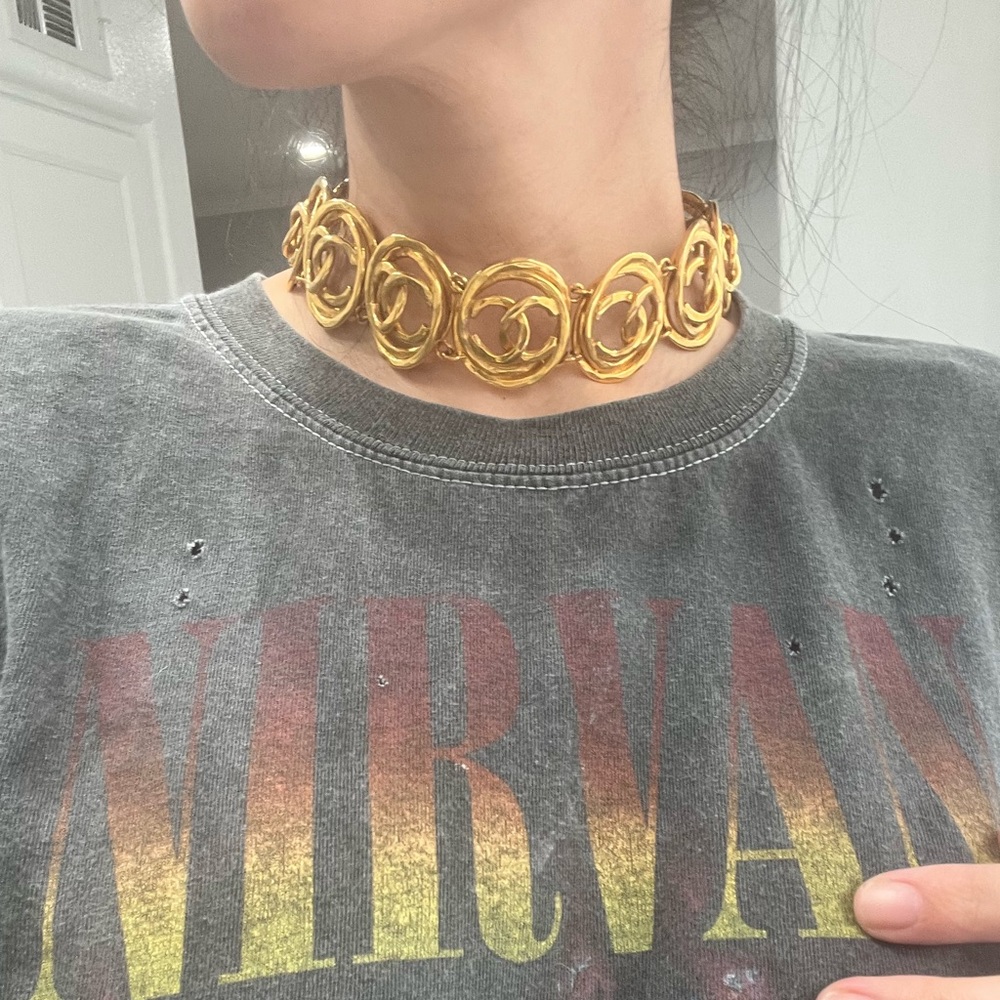 ❌SOLD❌Authentic Vintage Stamped Chanel Gold Choker (less on 🅿️)